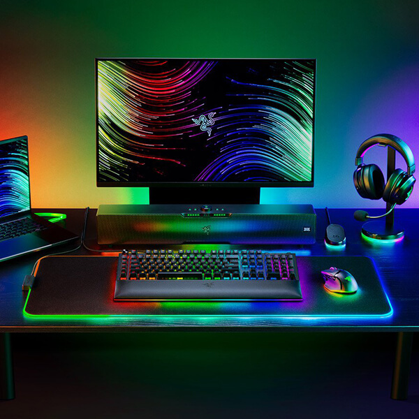 Razer BlackWidow V4 Pro Mechanical Gaming Keyboard (Green Switches) RAZER