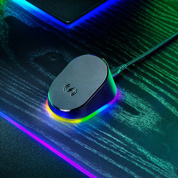 Razer Mouse Dock Pro (Magnetic Wireless Charging Dock for Razer Basillisk V3 Pro, Chroma RGB Underglow) RAZER