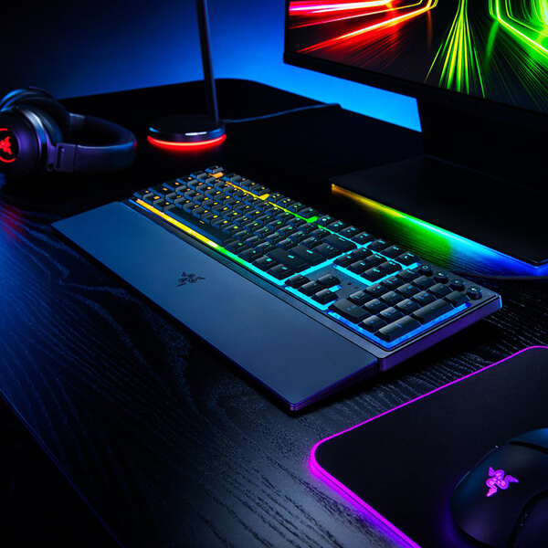 Razer Ornata V3 Gaming Keyboard with Mecha-Membrane Switches RAZER