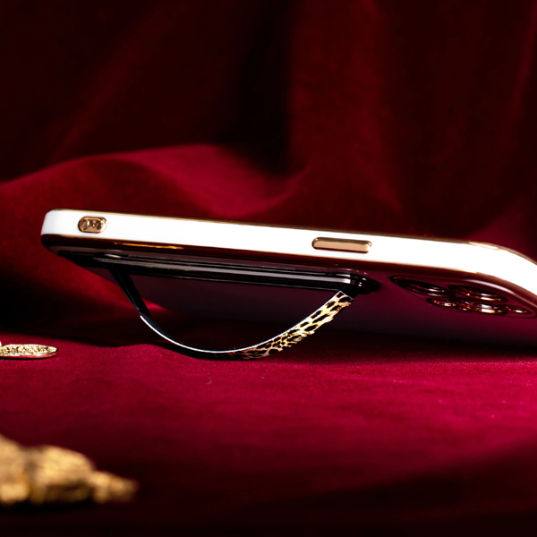 SleekStrip Phone Stand and Grip - Shinny Gunmetal Base With Cheetah Strip SLEEKSTRIP